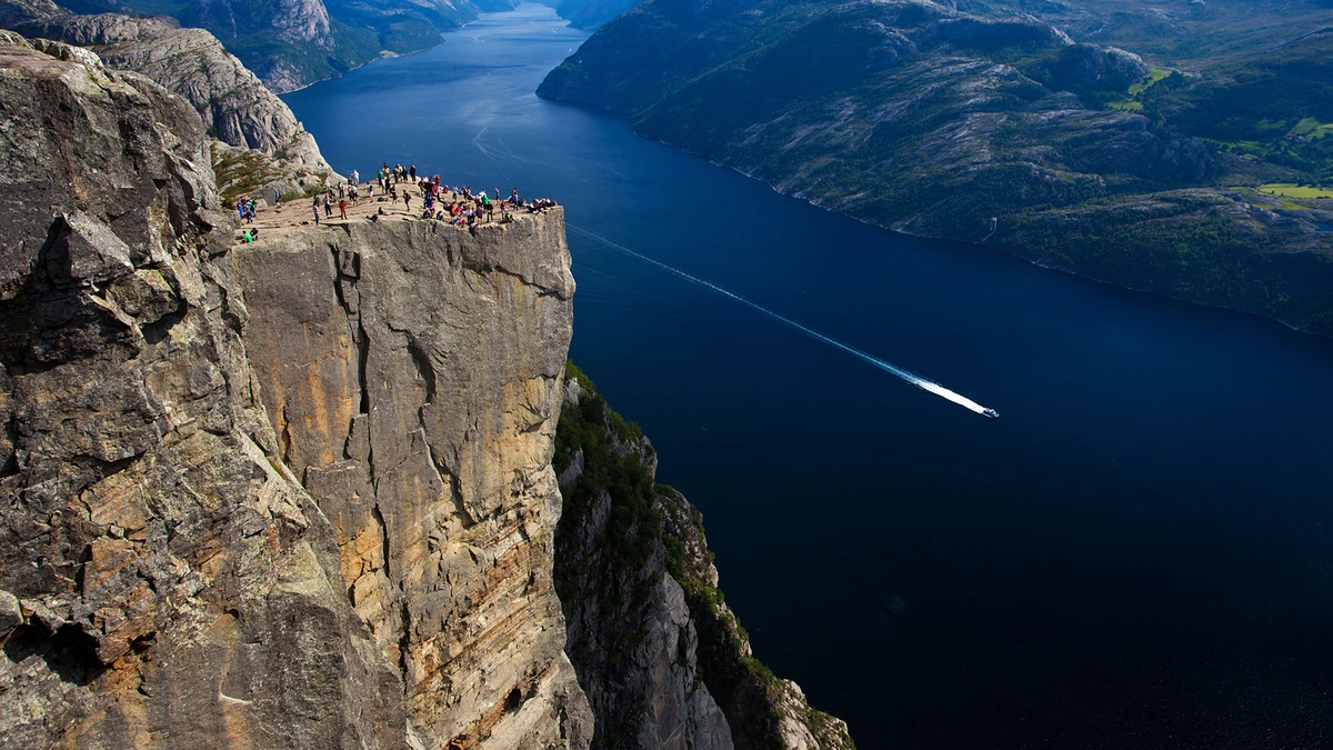 Stavanger Cruise Port: Lysefjord Boat Hacks, Old Town Walks & Pulpit Realities