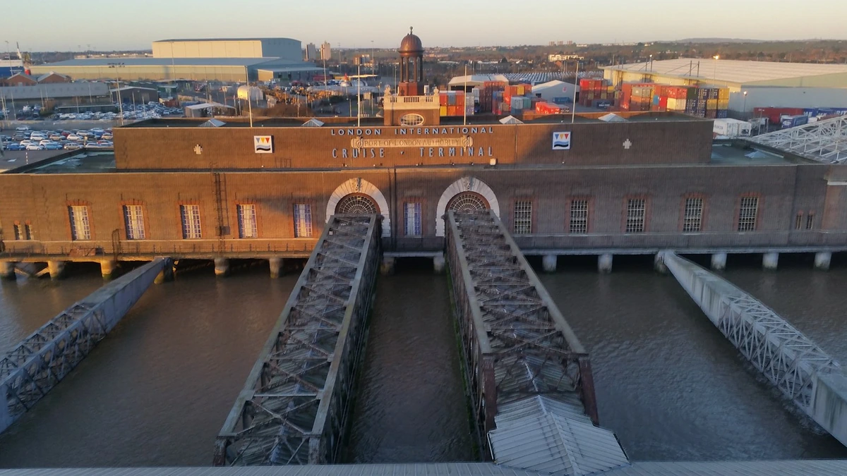 London Tilbury Cruise Port: Terminal Transit, Parking Ratios & Pre-Sail Tips