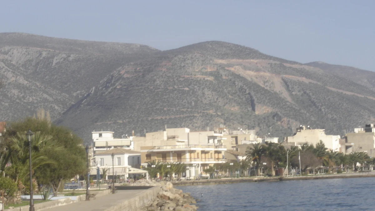 Delphi Cruise Port (Itea)