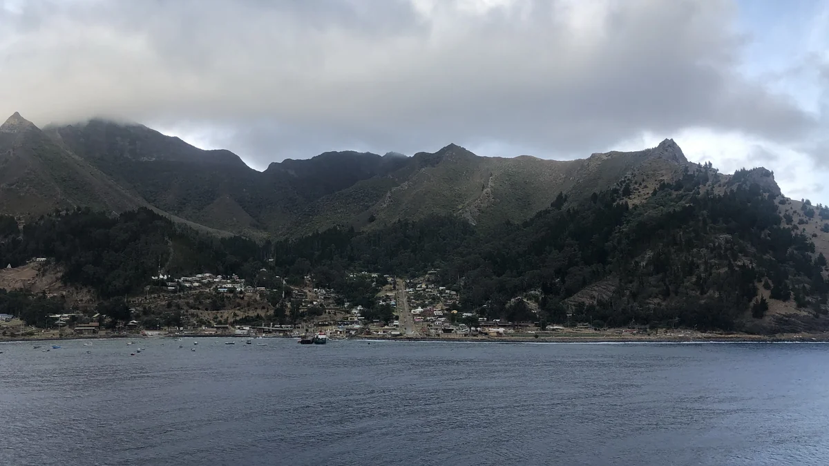 Isla Robinson Crusoe Cruise Port