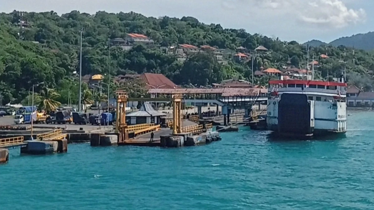 Padang Bai ferry harbour on the east coast of Bali
