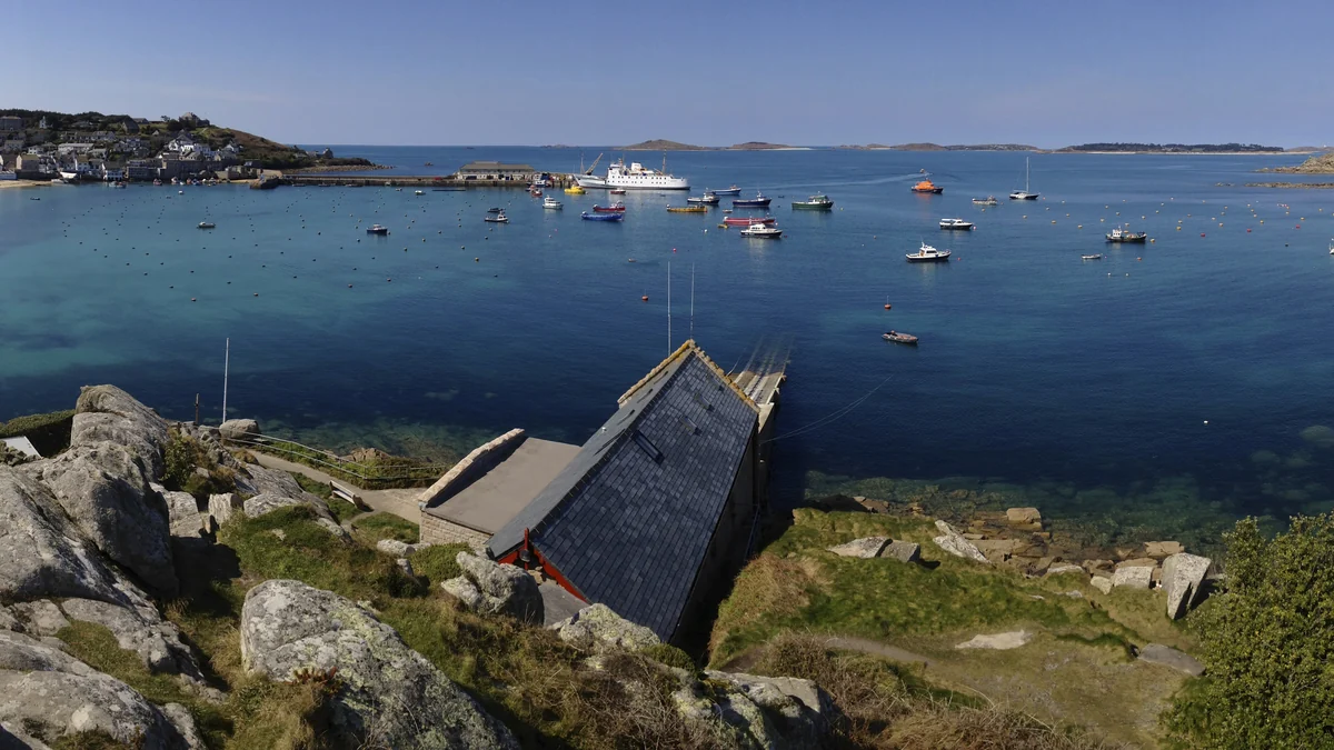 St Mary's cruise port and harbour setting