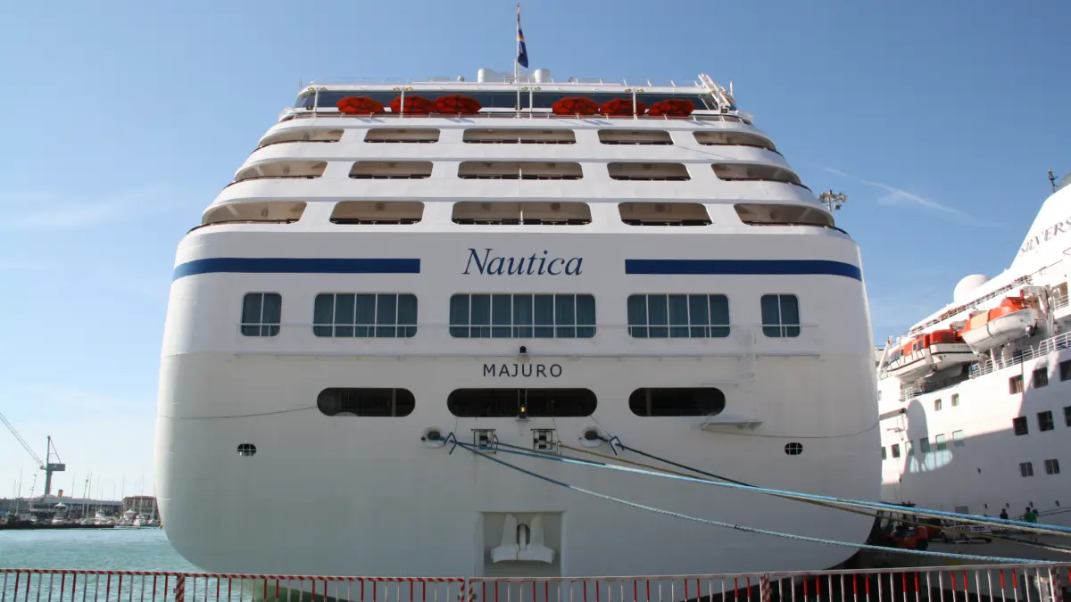 Oceania Nautica at sea